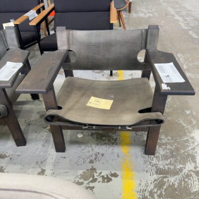 EX STAGING HIRE - REPLICA SPANISH SADDLE CHAIR BY BORGE MOGENSEN, OLIVE GREEN LEATHER, WALNUT COLOUR TIMBER, SOLD AS IS
