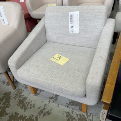 EX STAGING HIRE - LIGHT GREY ARMCHAIR, SOLD AS IS