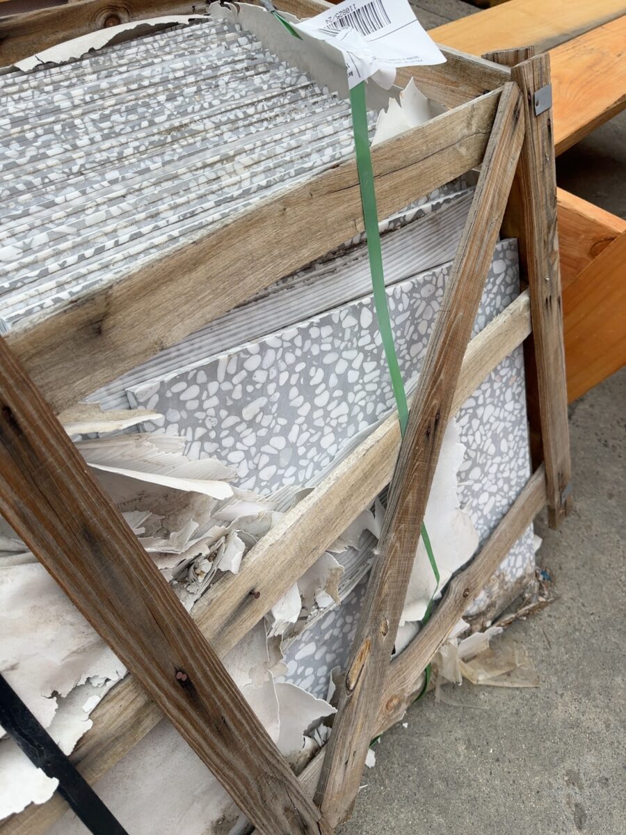 PALLET OF GREY AND WHITE STONE PAVERS 600MM X 600MM X 20MM (54 PCS)