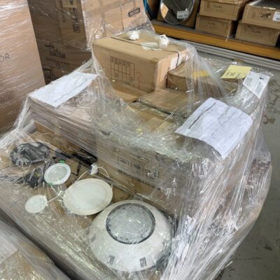 PALLET WITH LED STRIP LIGHTS, 4M ROLLS - QTY 120, LED PANEL LIGHTS 90MM/70MM/120MM QTY 804 TOTAL, LED UNDER WATER POOL LIGHT X 1, QUICK CONNECTORS WHITE, QTY 200