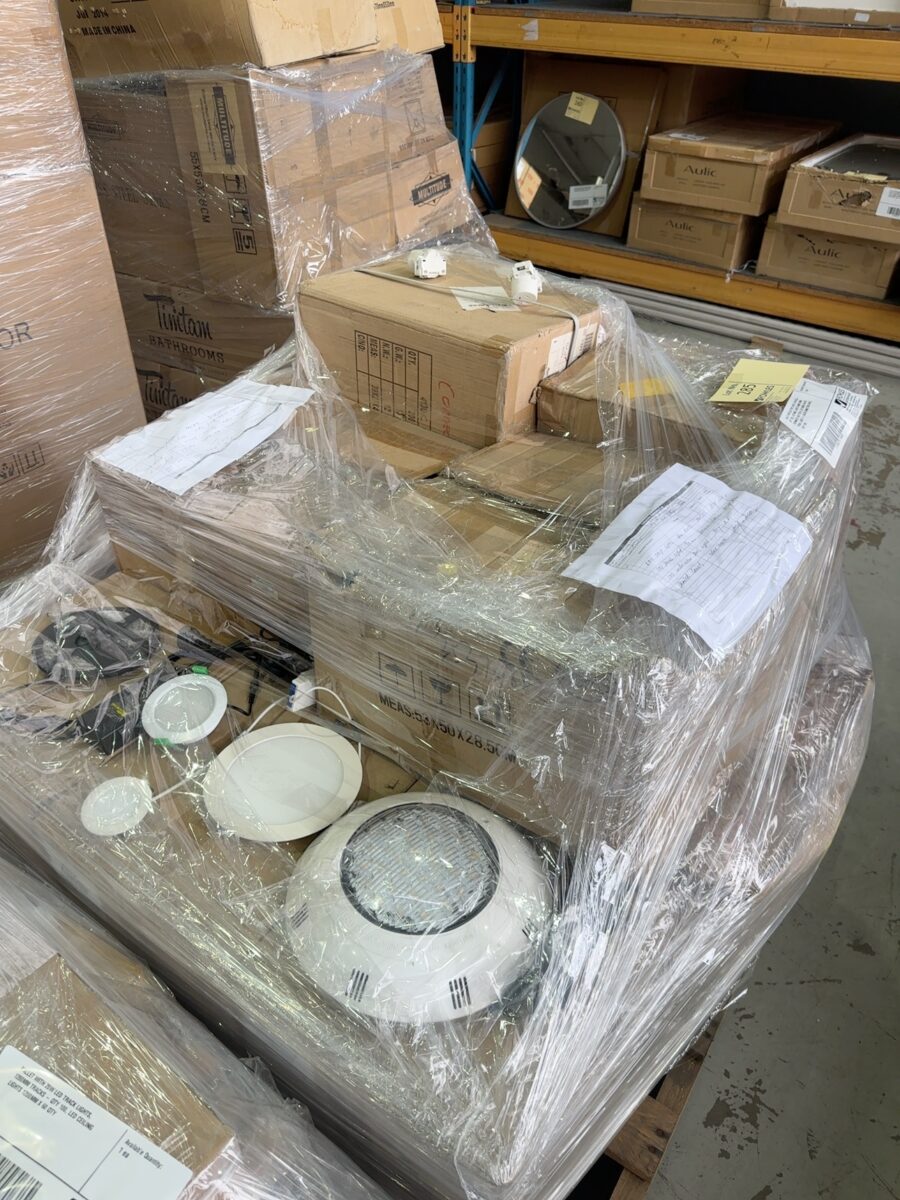PALLET WITH LED STRIP LIGHTS, 4M ROLLS - QTY 120, LED PANEL LIGHTS 90MM/70MM/120MM QTY 804 TOTAL, LED UNDER WATER POOL LIGHT X 1, QUICK CONNECTORS WHITE, QTY 200