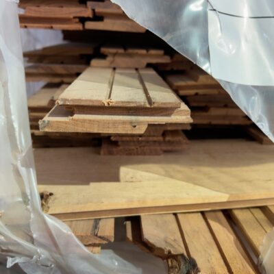 72X19 SILVERTOP ASH SHIPLAP UTILITY GRADE CLADDING