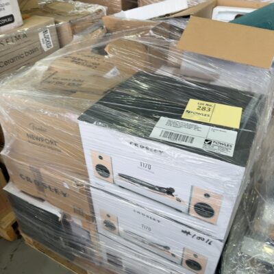 PALLET OF NON TESTED NO WARRANTY HOMEWARES, PALLET COMPRISES CROSSLEY RETRO RECORD PLAYERS, KAROKE UNITS, RECORD PLAYER SHELF SYSTEM - ALL SOLD AS IS NO WARRANTY