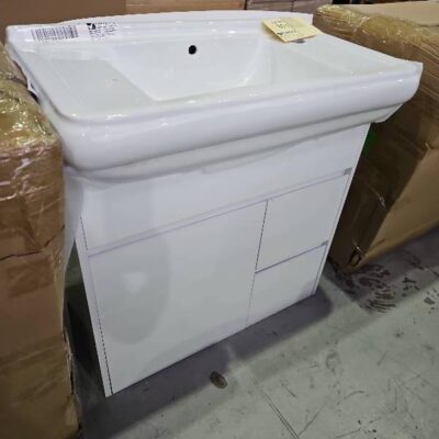 NEW 800MM VANITY IN HIGH GLOSS WHITE VANITY WITH CERAMIC TOP VPB800-111