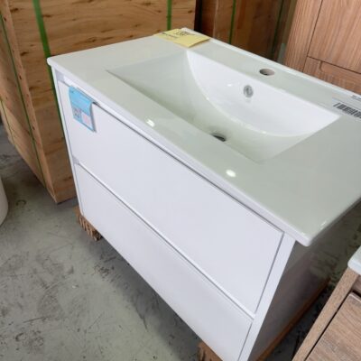 NEW 750MM WALL HUNG VANITY WITH FINGERPULL DRAWERS, WITH CERAMIC TOP