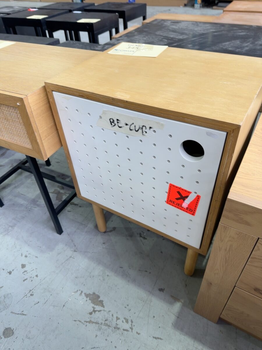 EX HIRE - OAK & WHITE CUBE BEDSIDE SOLD AS IS