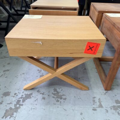 EX HIRE - CROSS LEG BEDSIDE SOLD AS IS