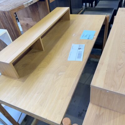 EX STAGING - OAK DESK, SOLD AS IS