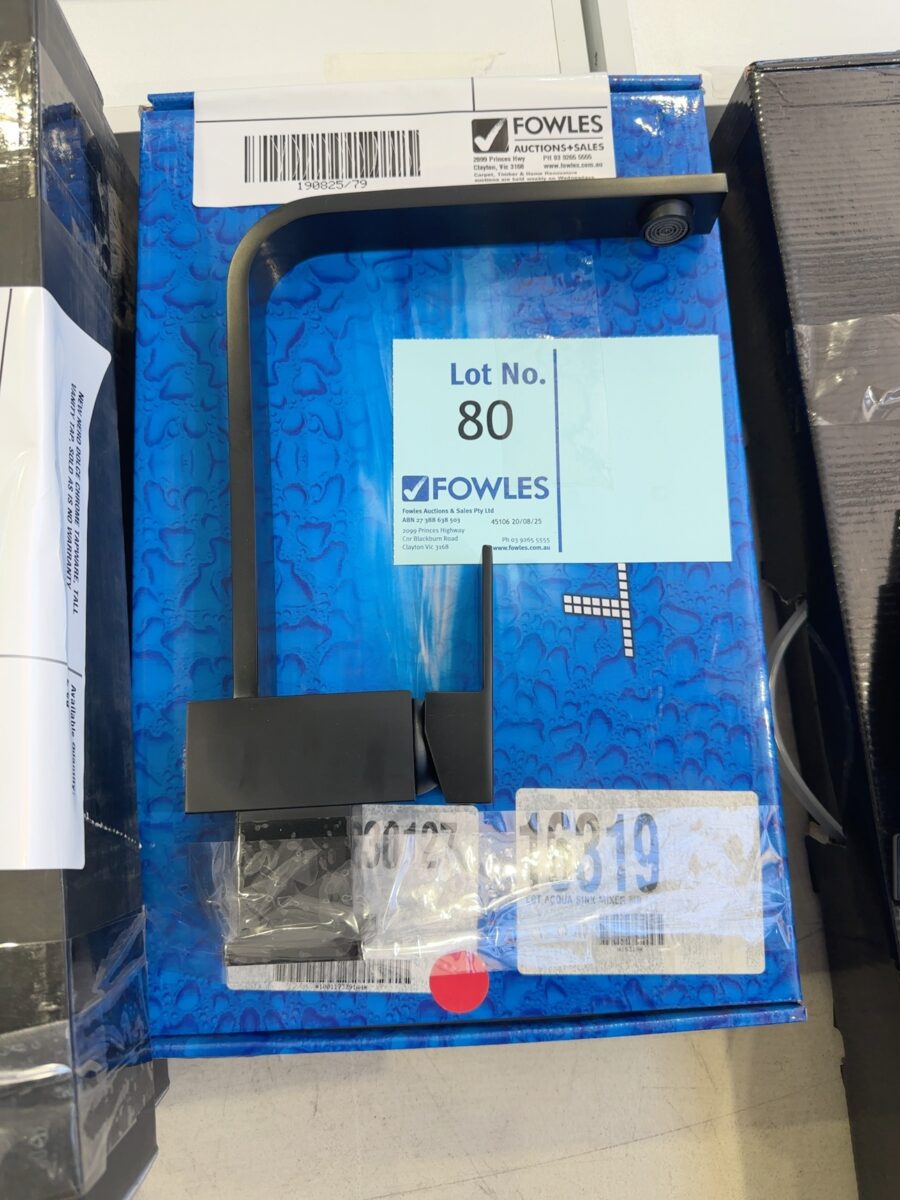 NEW ECT BLACK SWIVEL KITCHEN TAP SOLD AS IS NO WARRANTY