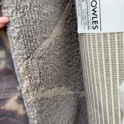 EX DISPLAY RUG 160CM X 230CM