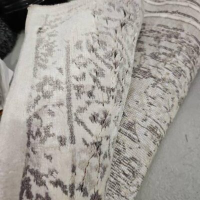 EX DISPLAY RUG 160CM X 230CM