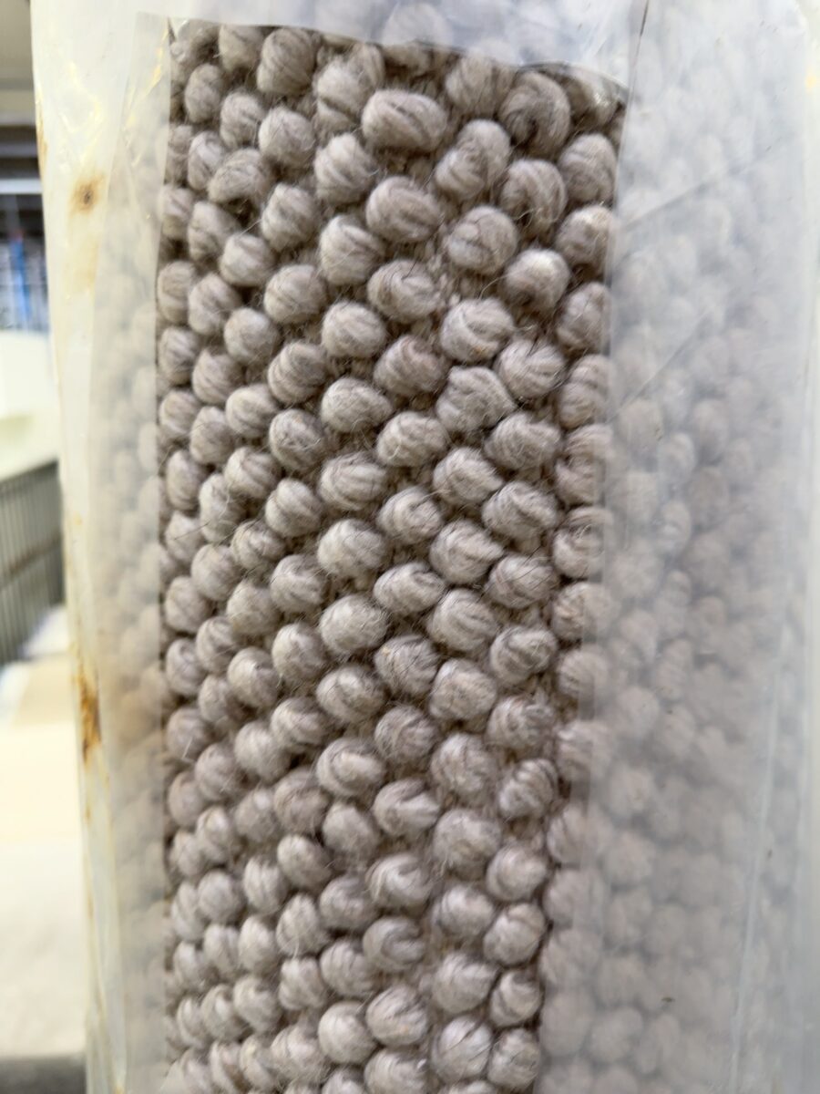 EX DISPLAY WOOL LOOP RUG 200CM X 290CM, HAND WOVEN RRP$1499