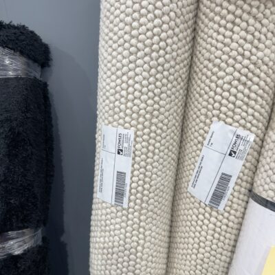 EX DISPLAY IVORY WOOL LOOP RUG 200CM X 290CM, HAND WOVEN RRP99