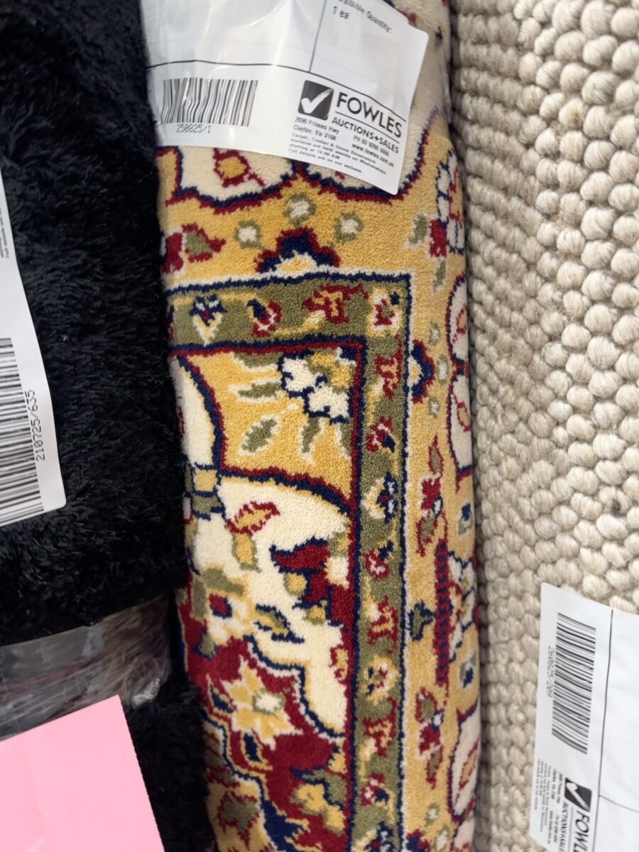 NEW PURE NZ WOOL RUG 190 X 280CM RRP$999
