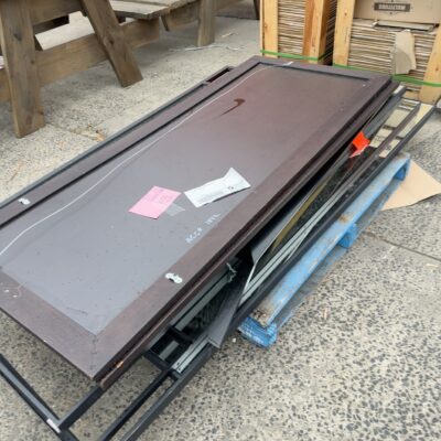 EX HIRE - PALLET OF MIRRORS, SOLD AS IS