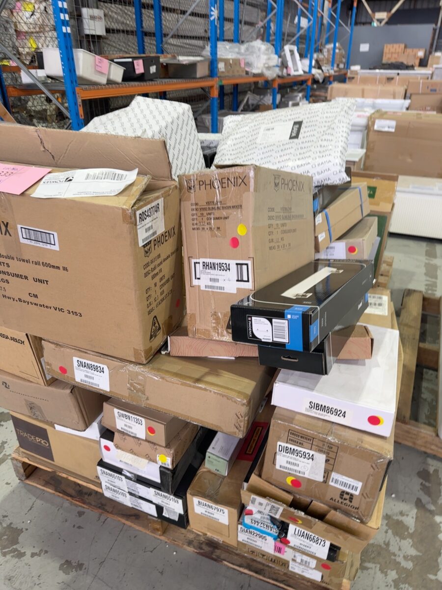 PALLET WITH ASSORTED DESIGNER TAPWARE AND ASSORTED BATHROOM ACCESSORIES, SOLD AS IS