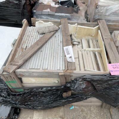 PALLET OF ASSORTED 20MM PAVERS
