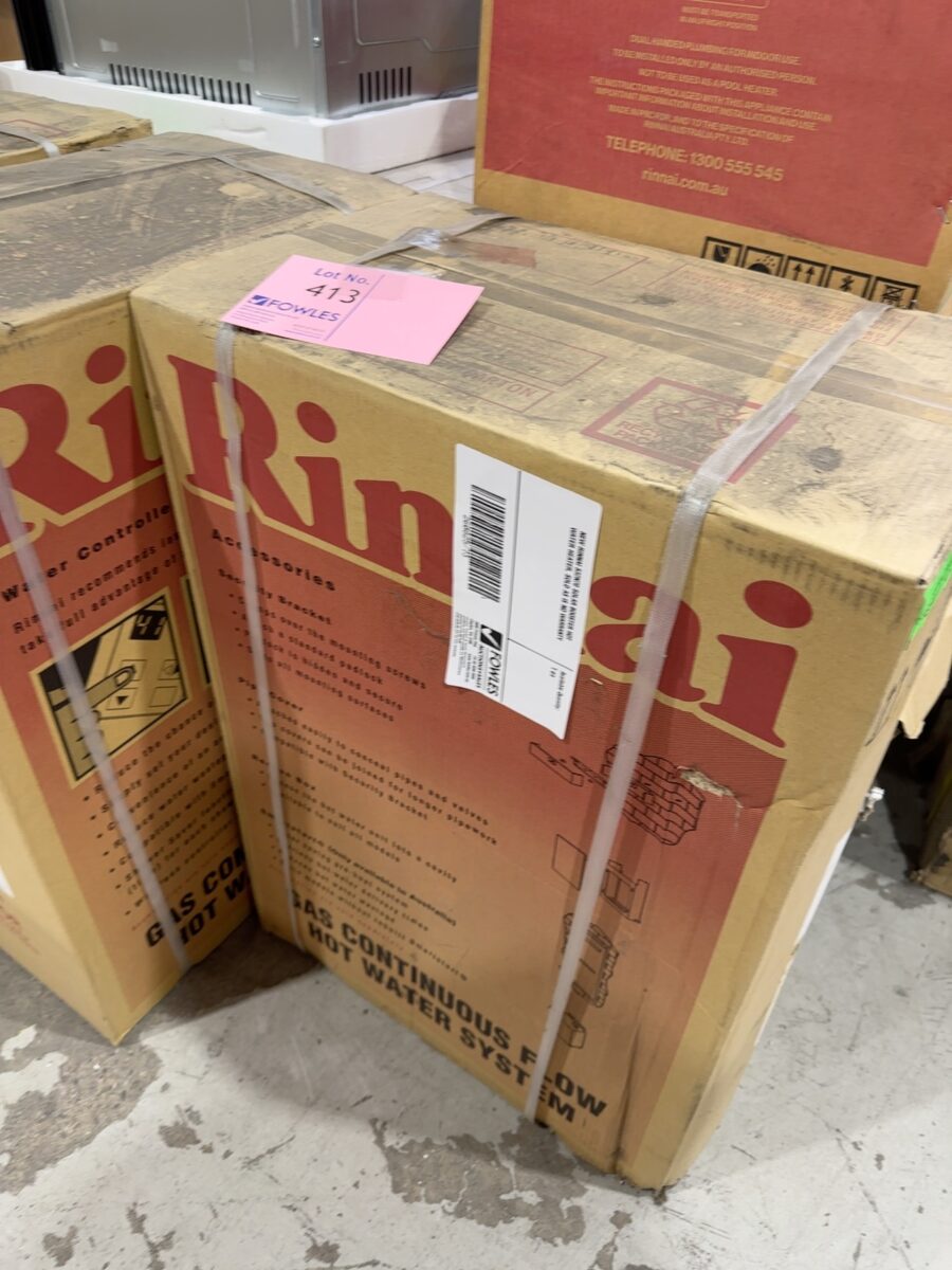 NEW RINNAI S32N70 SOLAR BOOSTER HOT WATER HEATER, SOLD AS IS NO WARRANTY