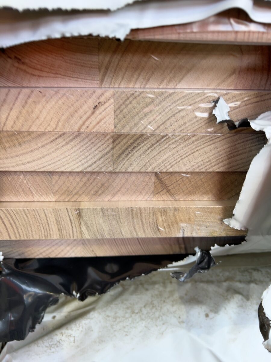 600X33 TAS OAK LAM KD HARDWOOD BENCHTOPS-8/2.4