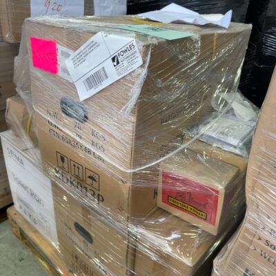 PALLET OF ASSORTED HARDWARE STORE GOODS INCLUDING TOILETS, GAINSBOROUGH DOOR FURNITURE, SHOWER MIXERS ETC SOLD AS IS NO WARRANTY