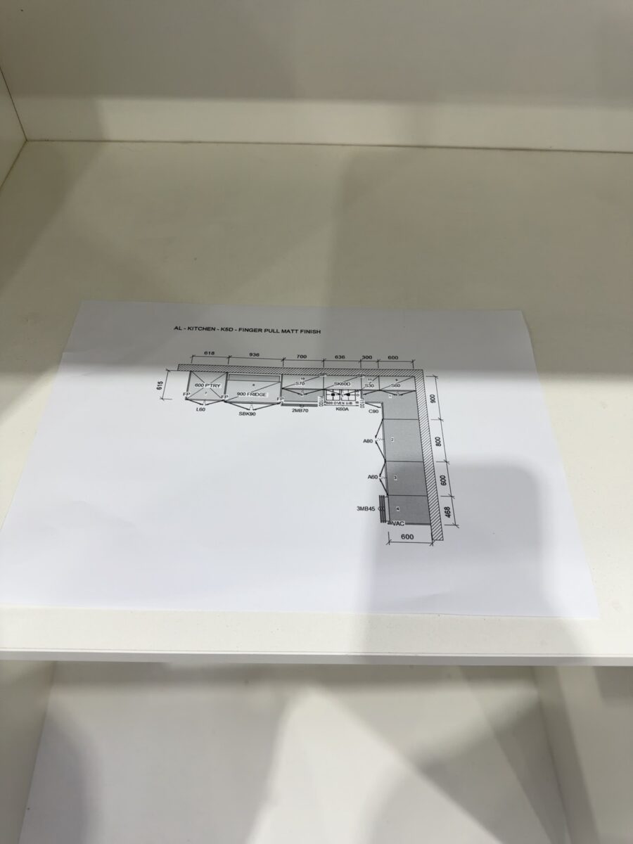 NEW L SHAPE KITCHEN IN MATTE WHITE SHAKER SQUARE PROFILE DOORS, WITH 600MM PANTRY, K6D