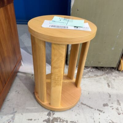 EX DISPLAY LIZ NATURAL OAK ROUND LAMP TABLE SOLD AS IS