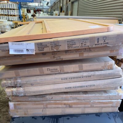 LARGE PALLET OF NEW ASSORTED BEDHEADS IN QUEEN & KING SIZES, MARRI TIMBER, WHITE ASH TIMBER, MESSMATE ETC SOLD AS IS