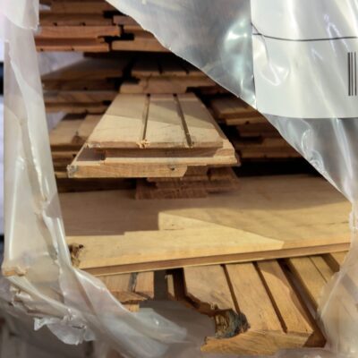 72X19 SILVERTOP ASH SHIPLAP UTILITY GRADE CLADDING