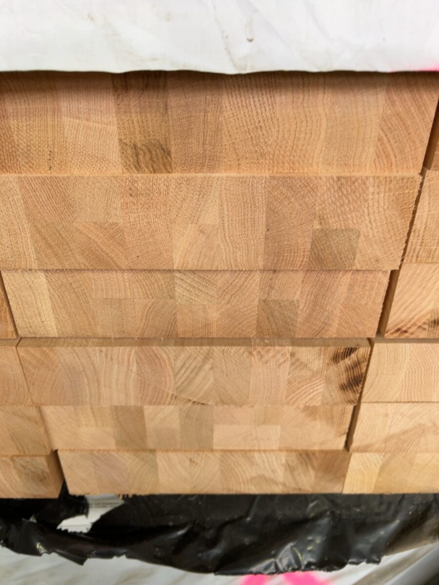290X68 GLACIAL OAK STANDARD GRADE LAM KD HARDWOOD TREADS-27/1.1