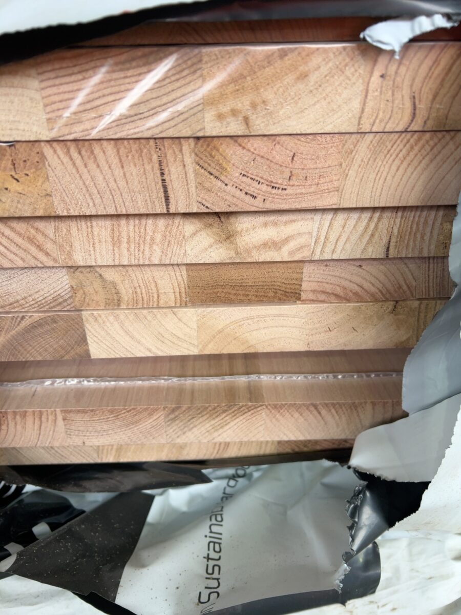 900X33 TAS OAK LAM KD HARDWOOD BENCHTOPS- 10/2.4