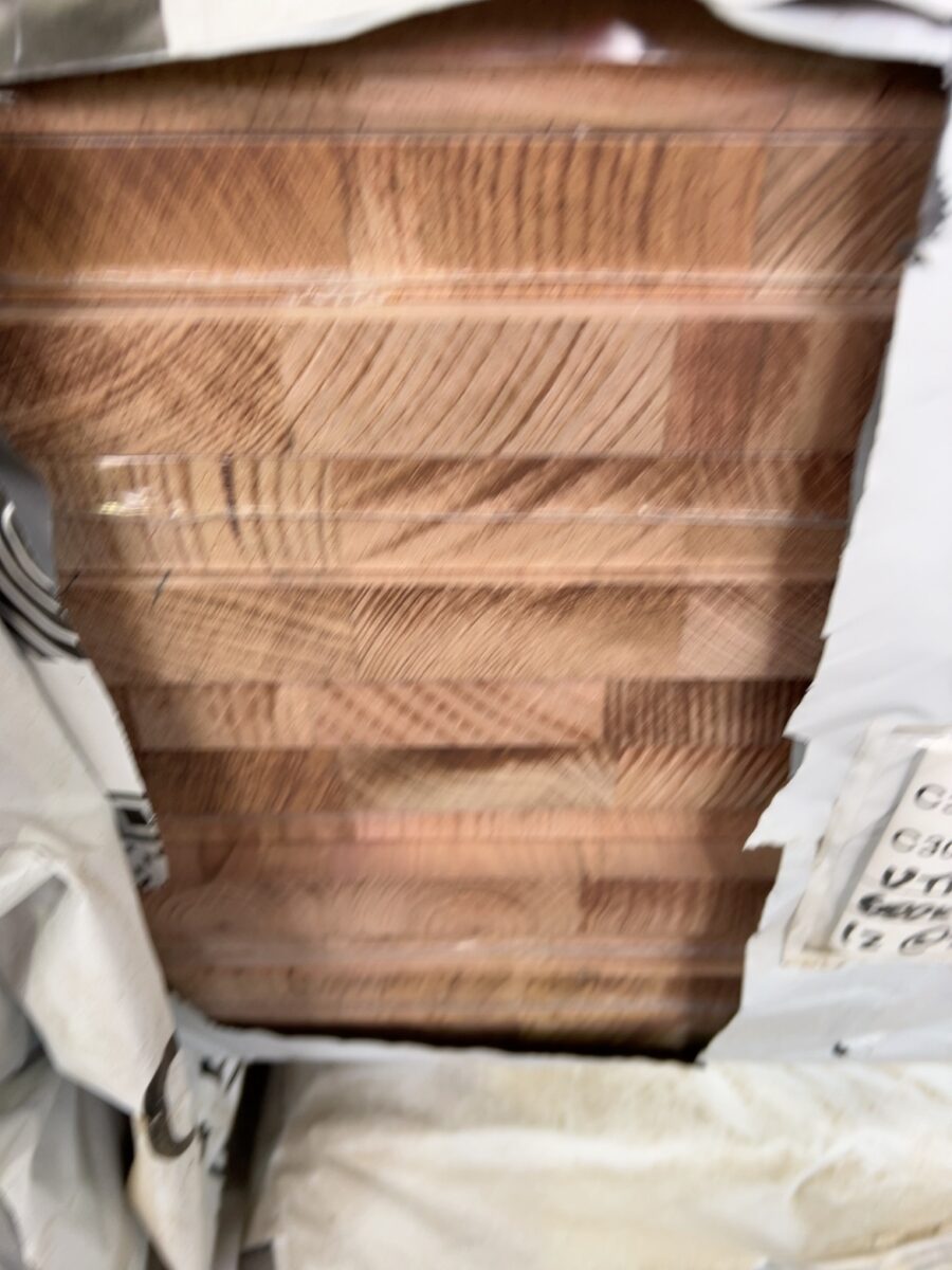 600X33 TAS OAK LAM KD HARDWOOD BENCHTOPS-12/2.4