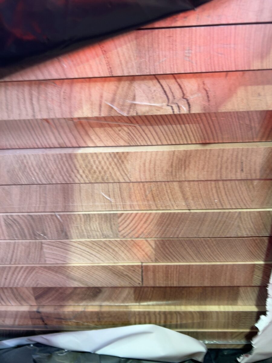 600X33 TAS OAK LAM KD HARDWOOD BENCHTOPS- 12/2.4