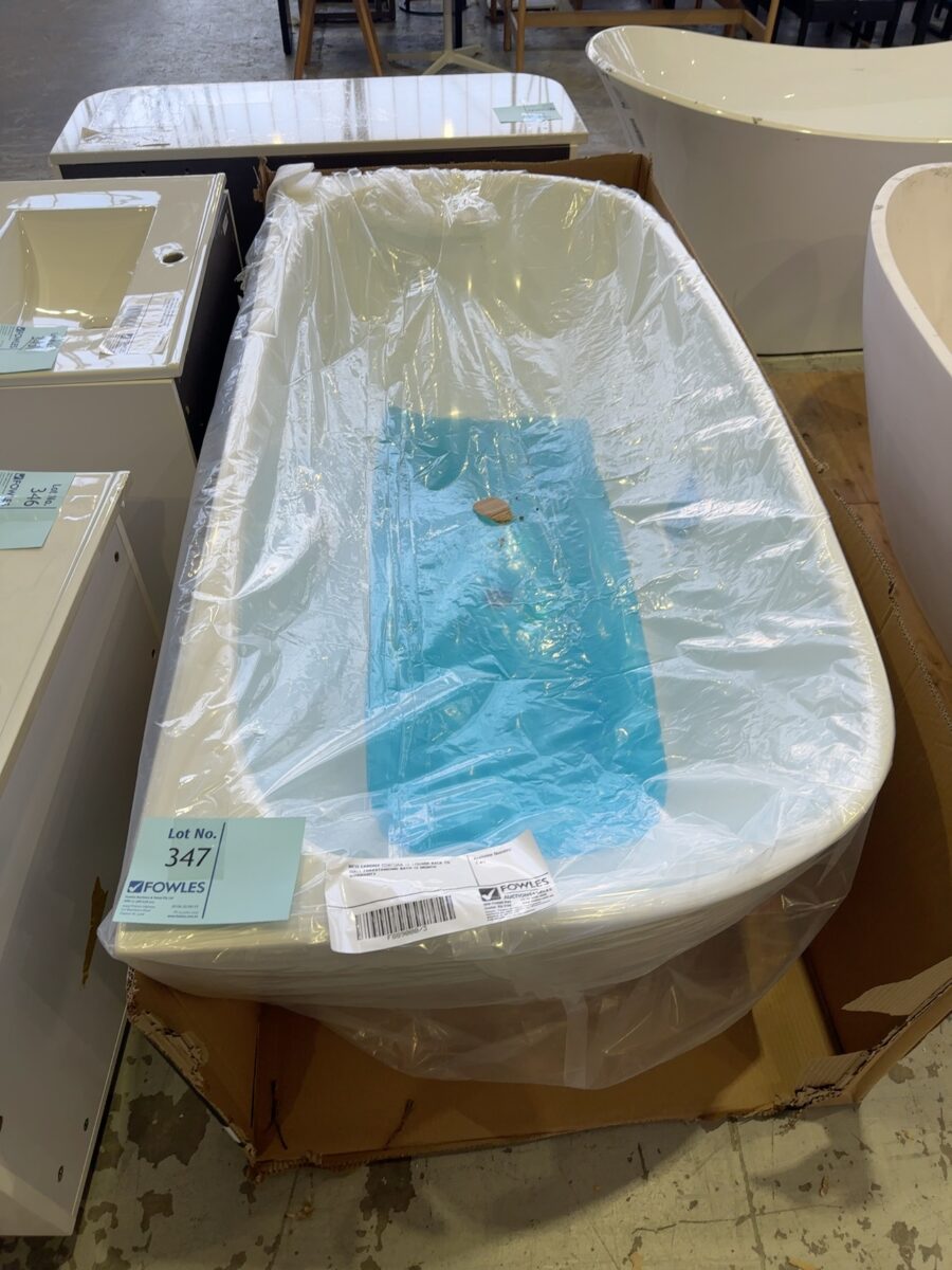 NEW CAROMA CONTURA 11 1700MM BACK TO WALL FREESTANDING BATH 12 MONTH WARRANTY
