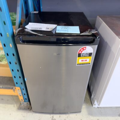NEW HAIER SATINA 126LITRE BAR FRIDGE HRF130US 12 MONTH WARRANTY