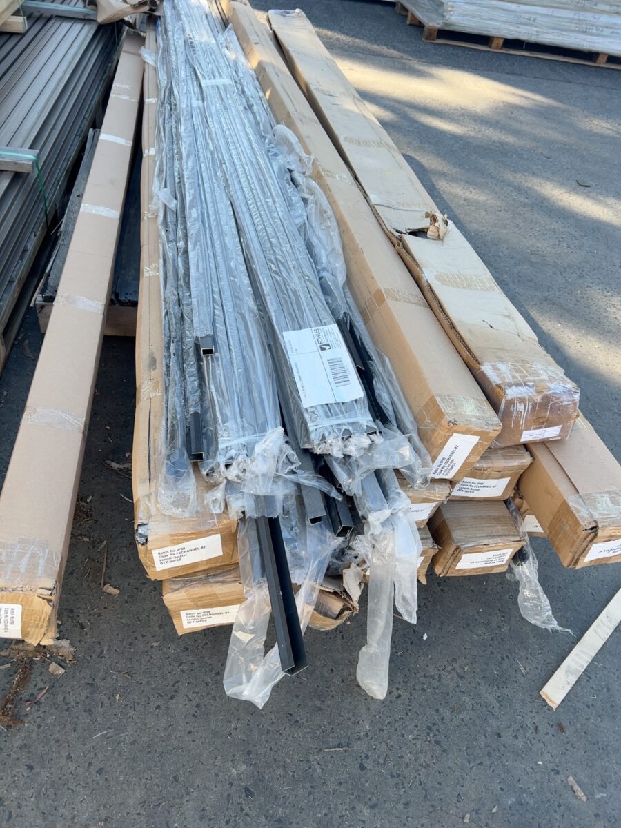 PALLET OF METAL CHANNEL FOR SHOWERS