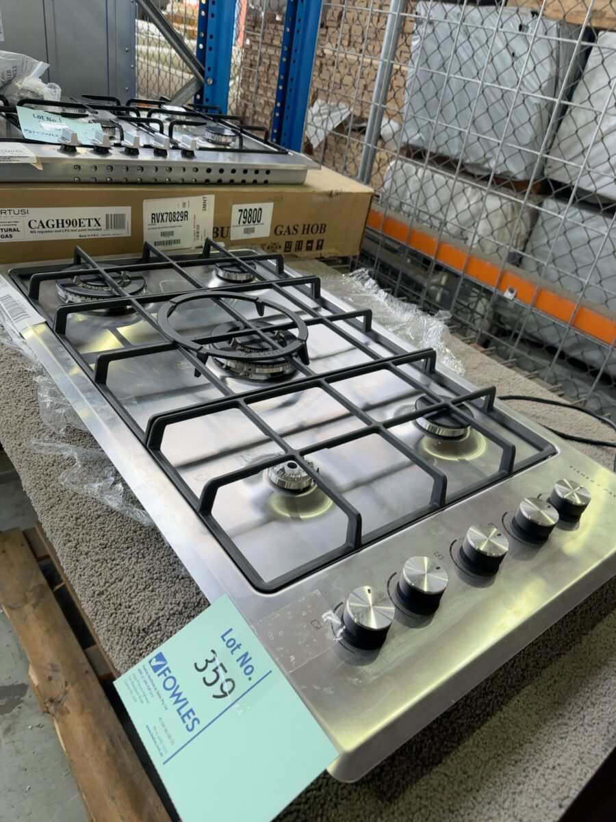 FISHER & PAYKEL 900MM GAS COOKTOP, NATURAL GAS, NO WARRANTY SOLD AS IS CG905CNGX2