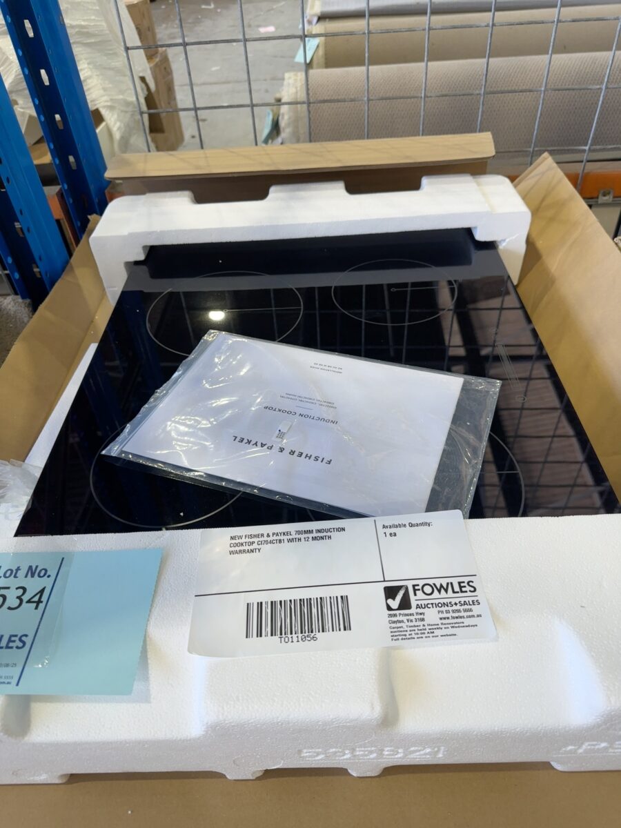 NEW FISHER & PAYKEL 700MM INDUCTION COOKTOP CI704CTB1 WITH 12 MONTH WARRANTY