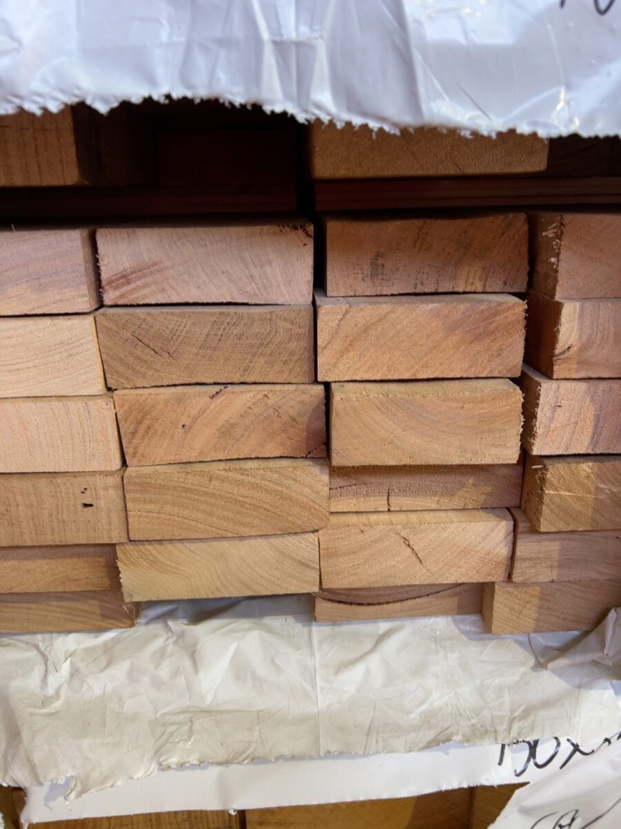 100X38 SKIP DRESSED FEATURE GRADE CHESTNUT KD HARDWOOD