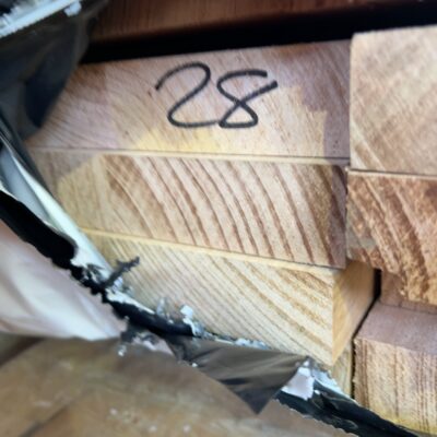285X33 AUS OAK DAR LAM CLASSIC GRADE KD HARDWOOD