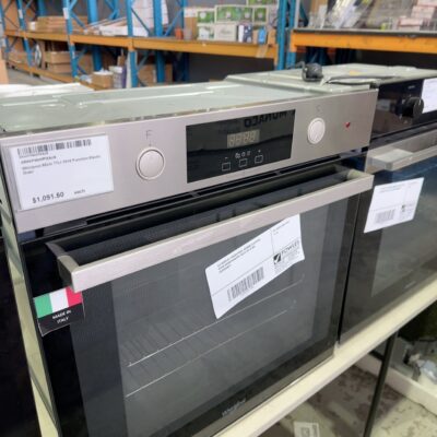 EX DISPLAY WHIRLPOOL 600MM ELECTRIC OVEN ARAKP3840PIX SOLD AS IS NO WARRANTY