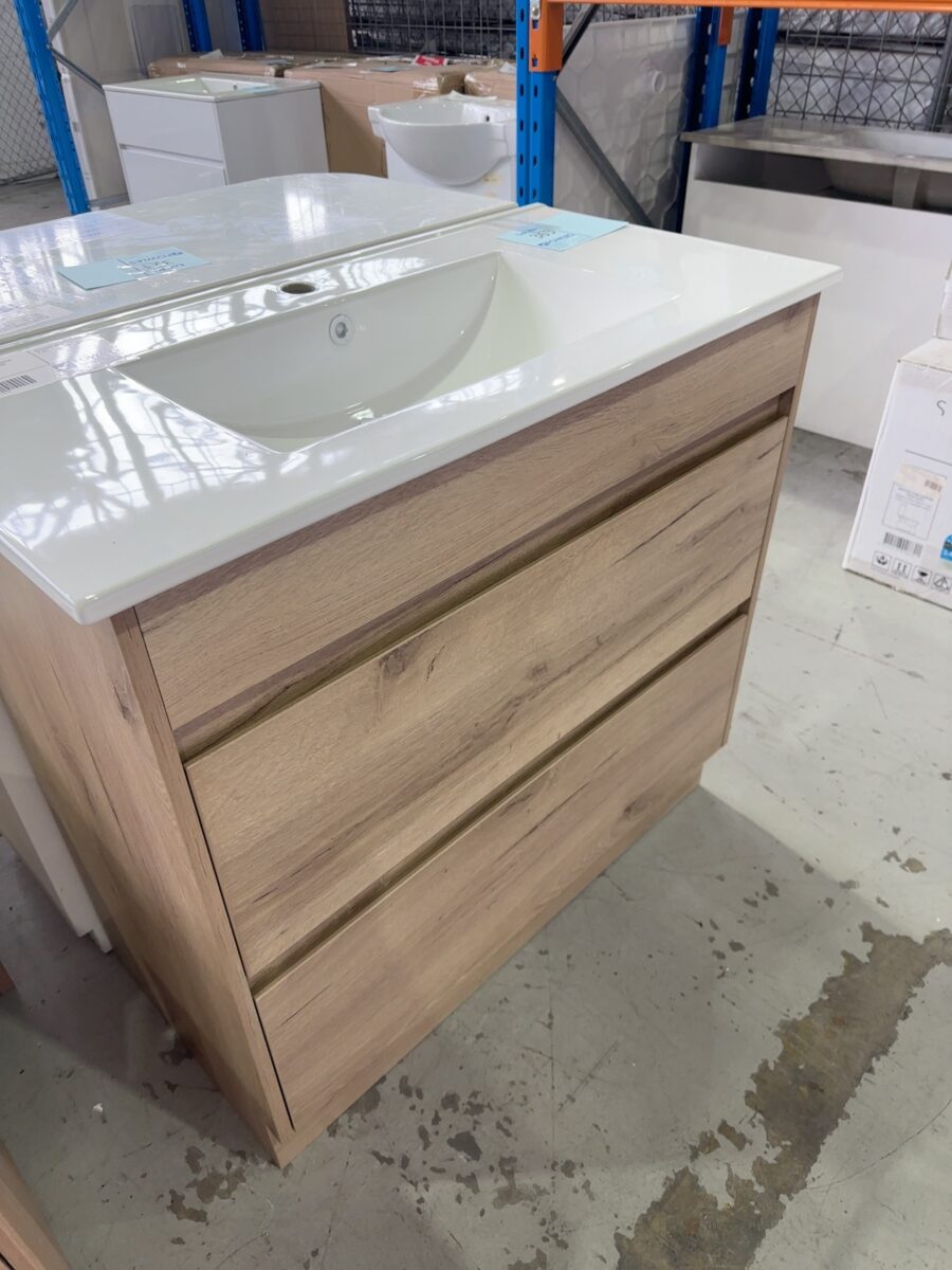 NEW AULIC MAX 900MM FLOOR VANITY, TIMBER LOOK FINGERPULL DRAWERS, WITH CRYSTAL CERAMIC VANITY TOP RRP$880 CA10-900-CT28