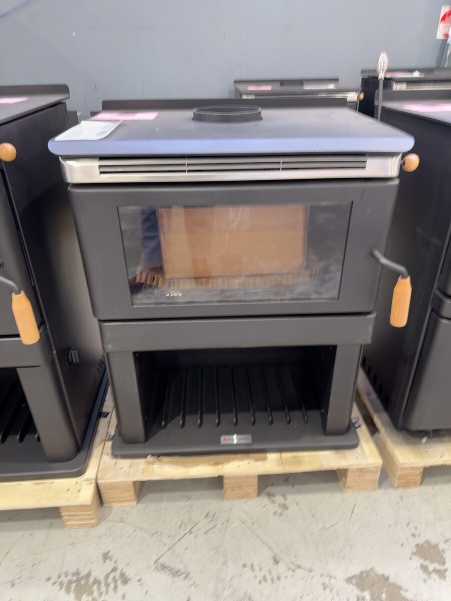 SCANDIA KALORA KA500BX2 WOOD FIRED HEATER WITH WOODSTACK, HEATS UP TO 200M2, 3 SPEED FAN CONTROL, RRP$2200 **CARTON DAMAGE STOCK, SOLD AS IS** KA500BX2-24-0093