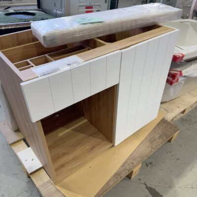 PALLET WITH CUSTOM MADE KITCHEN CABINET SOLD AS IS