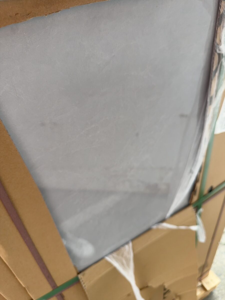 PALLET OF 600MM X 1200MM GREY GLOSS TILE 612T1703