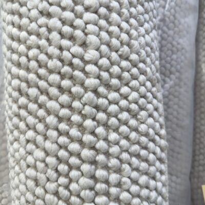 EX DISPLAY IVORY WOOL LOOP RUG 200CM X 290CM RRP99