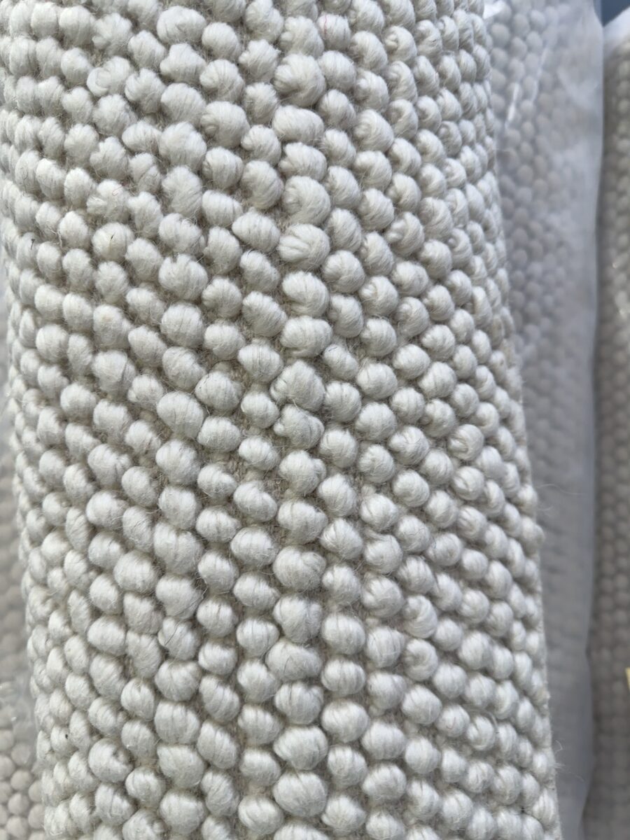 EX DISPLAY IVORY WOOL LOOP RUG 240CM X 330CM RRP$1999
