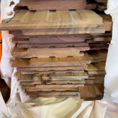 125X19 SPOTTED GUM FEATURE GRADE SHIPLAP CLADDING