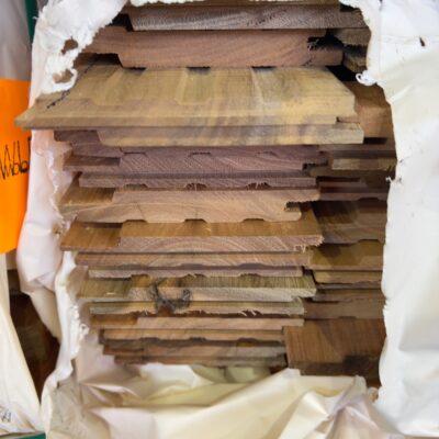 125X19 SPOTTED GUM FEATURE GRADE SHIPLAP CLADDING