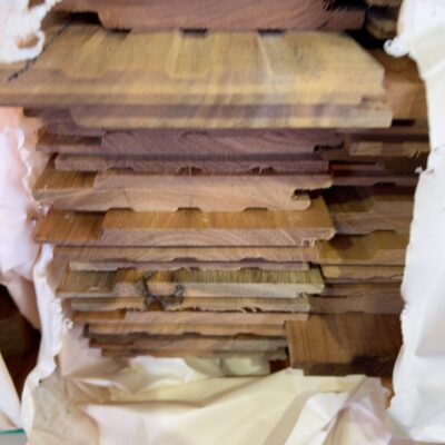 125X19 SPOTTED GUM FEATURE GRADE SHIPLAP CLADDING