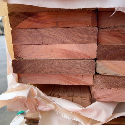 140X25 FEATURE GRADE QLD MIXED HWD DECKING- (PACK CONSISTS OF RANDOM SHORT LENGTHS)